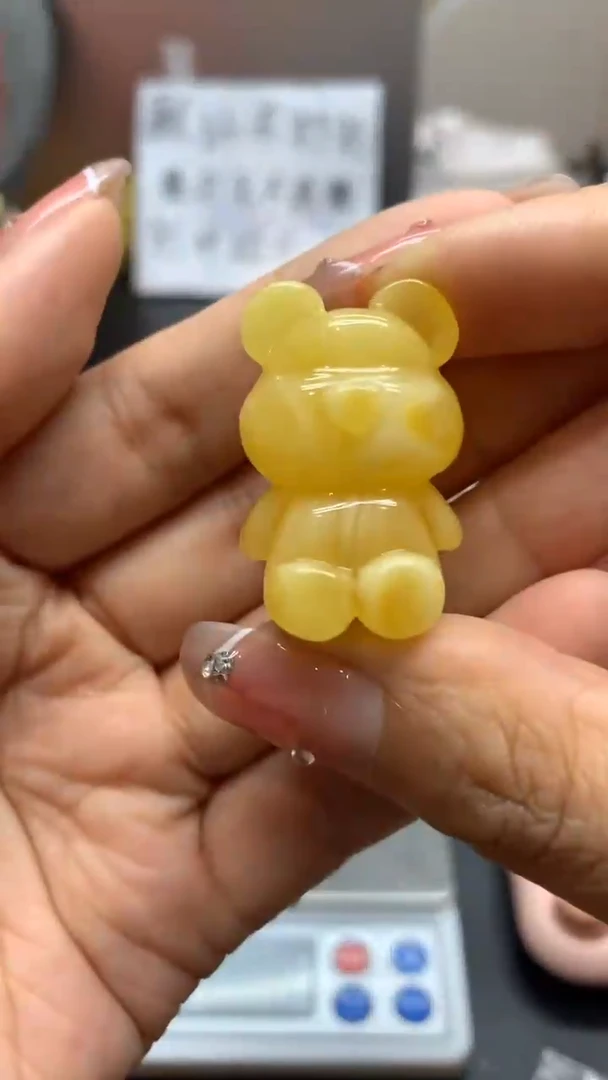 未镶嵌琥珀珠宝奇石936