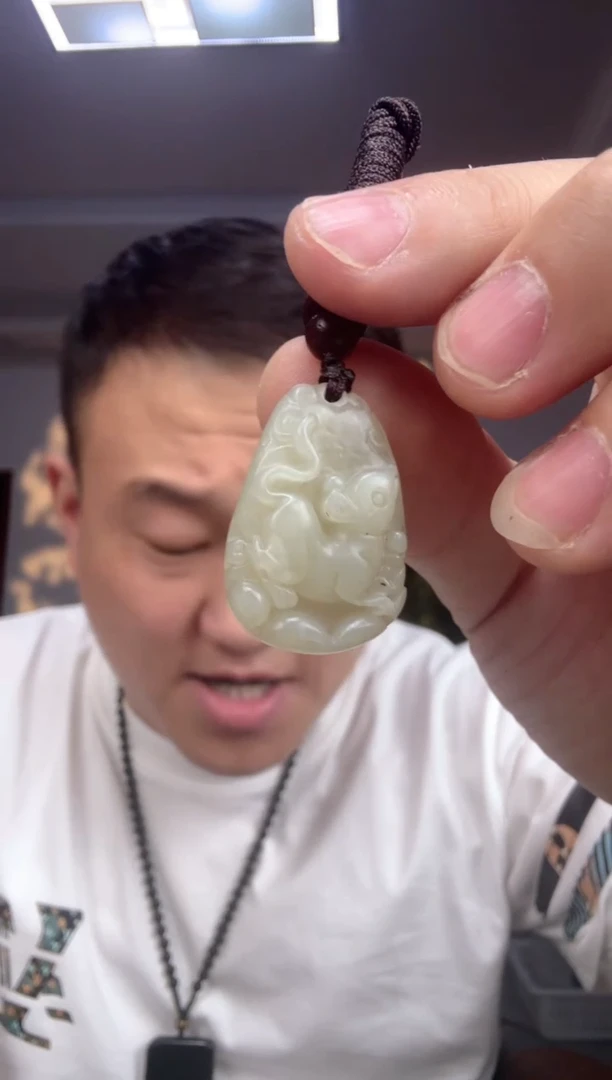 和田玉未镶嵌颈饰1
