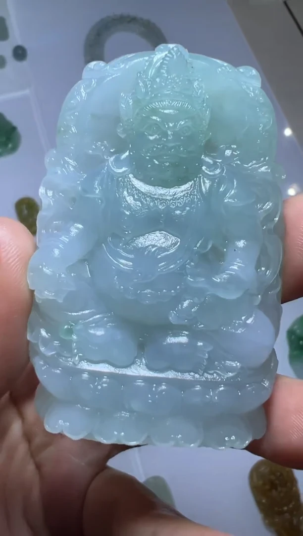 未镶嵌定制翡翠牌子