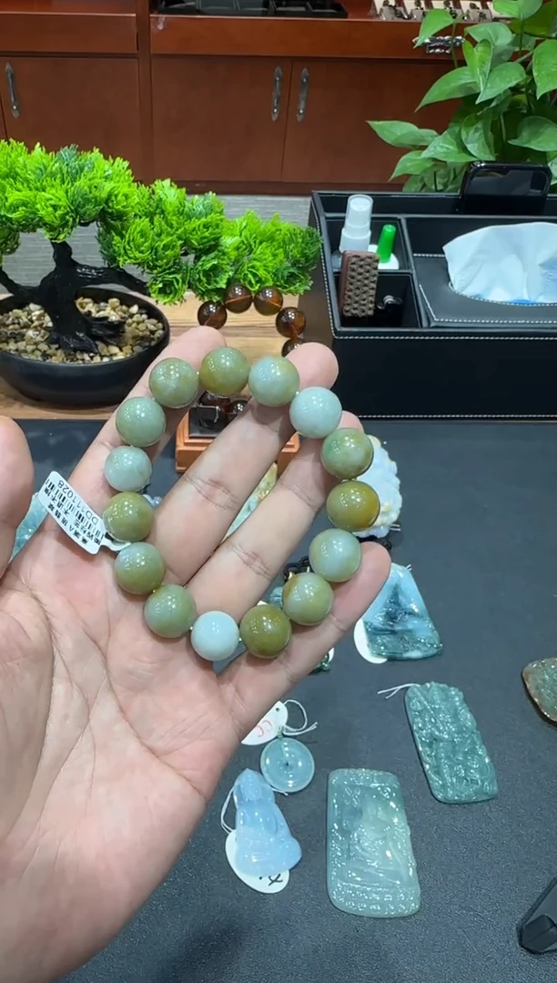 未镶嵌挂件翡翠M**BA货翡翠多样性孤品