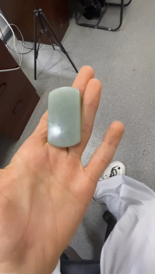 吊坠(赠链)未镶嵌和田玉且末蓝无事牌（产地直发）