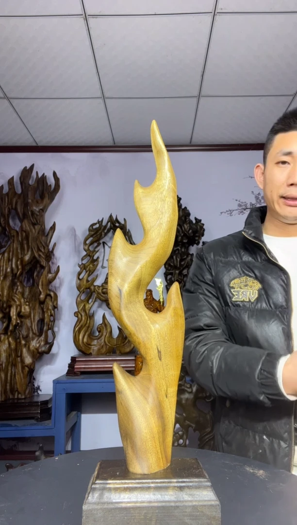 金丝楠木雕款深**刘金丝楠木工艺品摆件