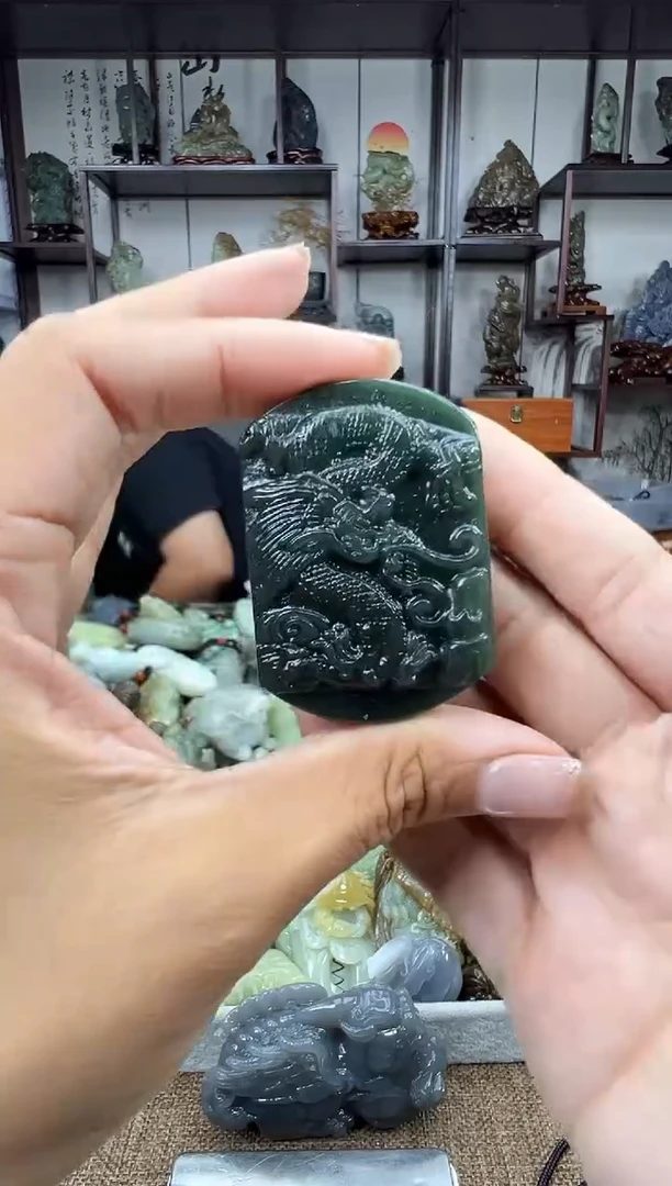 未镶嵌和田玉把件1