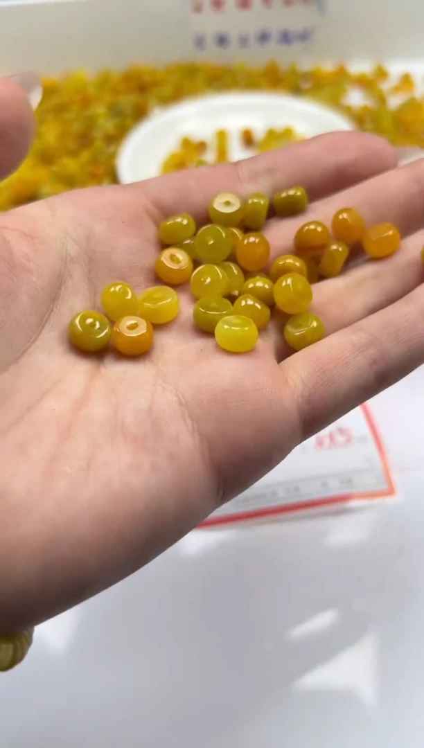 翡翠未镶嵌颈饰w1775黄翡算盘8*5mm*15颗