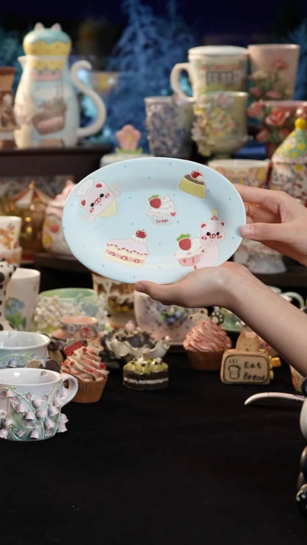 摆件陶景德镇釉下彩手绘设计师款陶瓷