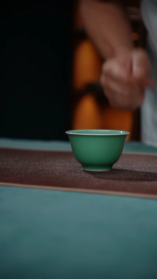 68-10压手铃铛杯（连福 梅子青）