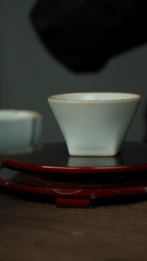 微微瑕 天圆地方杯 无底款  拍下不退不换
