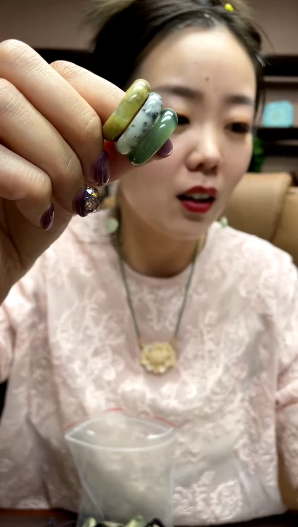 岫玉未镶嵌戒指多样性发货其中发一