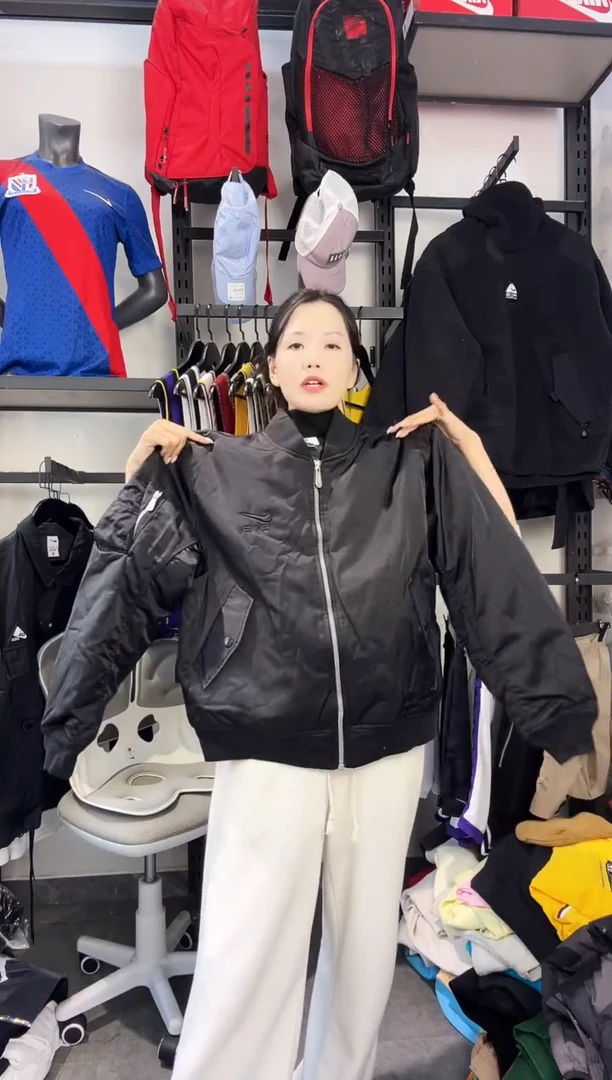 353  ·编码 瑕疵款直播间过款为准 尺码·180 XL 兜不能用