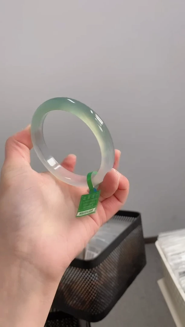 【闪购商品】玛瑙/玉髓手镯未镶嵌63圈