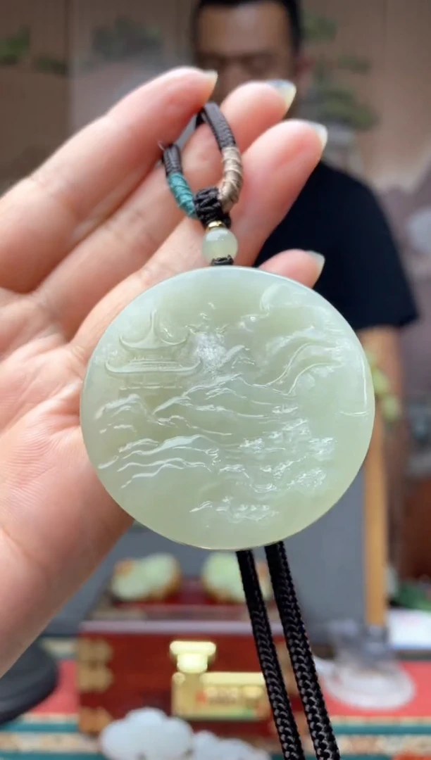 和田玉未镶嵌颈饰拍一发一