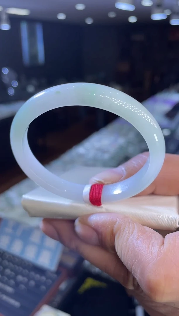 未镶嵌手镯翡翠贵妃52-53