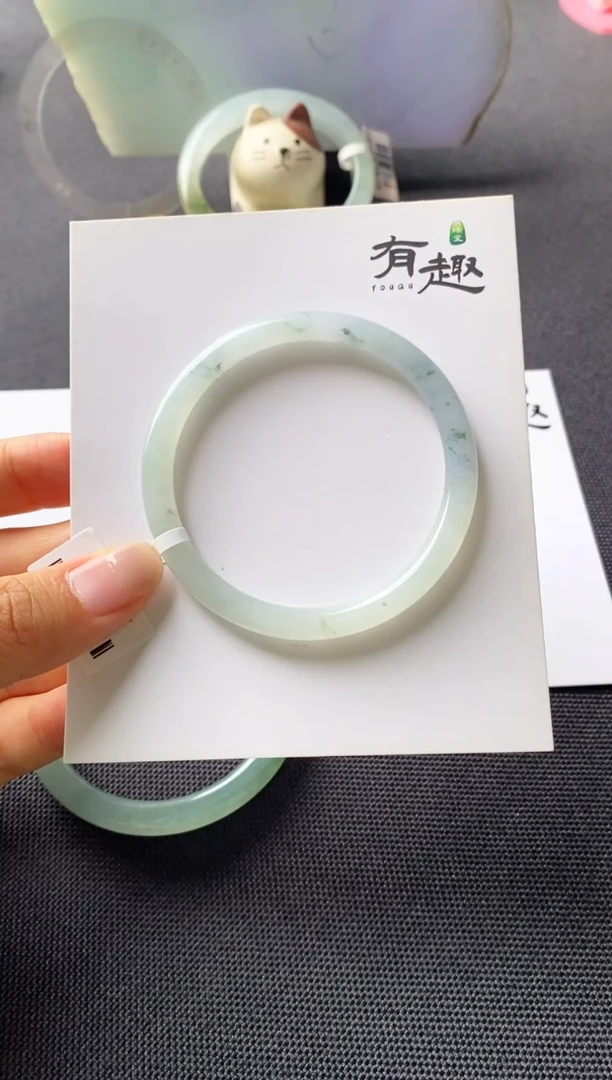 翡翠手镯未镶嵌52.8圆条