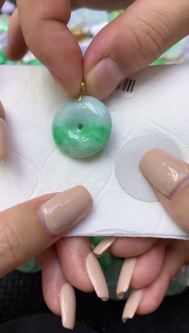 颈饰未镶嵌翡翠天然缅甸翡翠A货