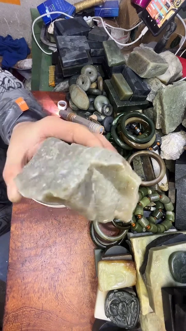 未镶嵌和田玉珠宝半成品1