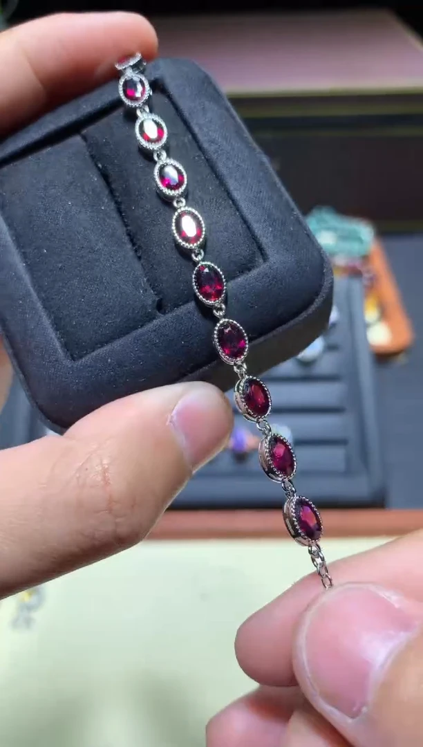 【闪购商品】石榴石手链未镶嵌K101