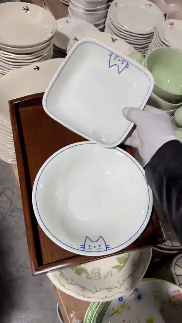 陶瓷猫咪盘2件套微瑕 凑满20元包邮