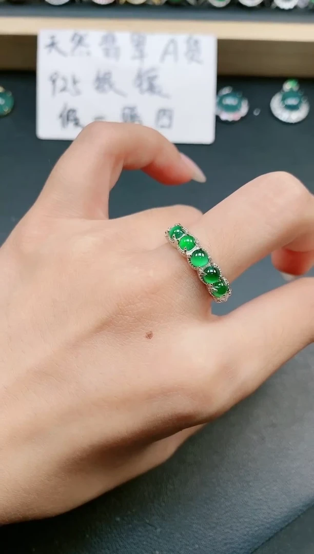 翡翠戒指银S925镶嵌111111