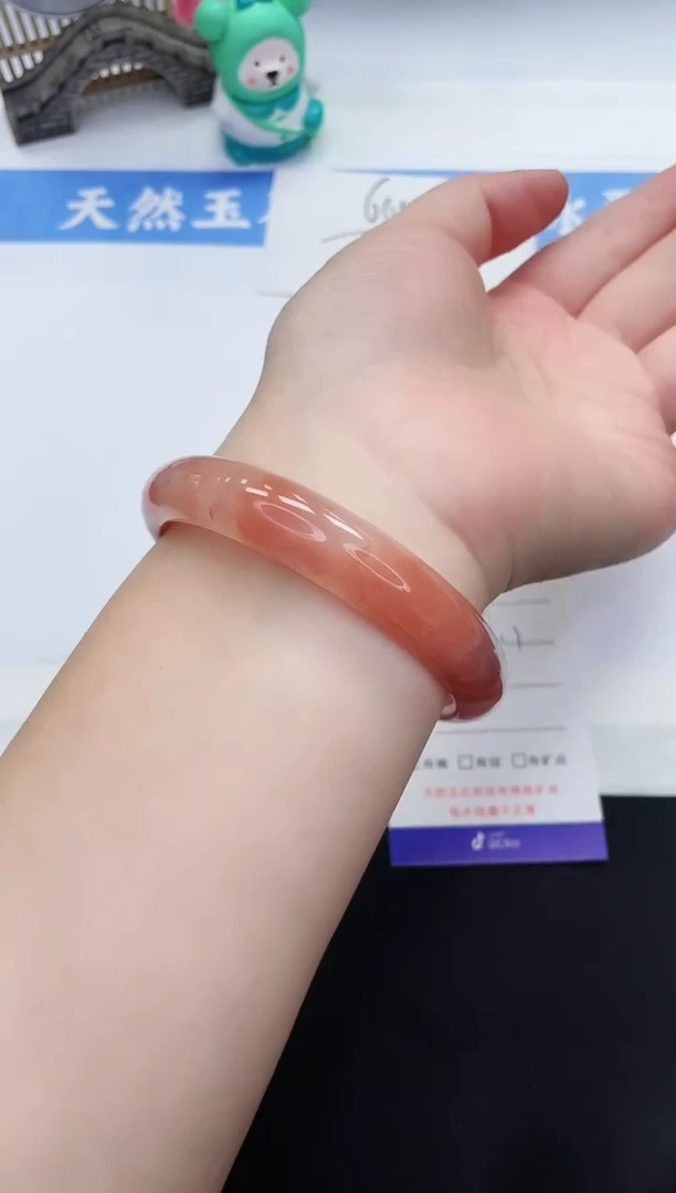 【闪购商品】石英质玉手镯未镶嵌H118-61+