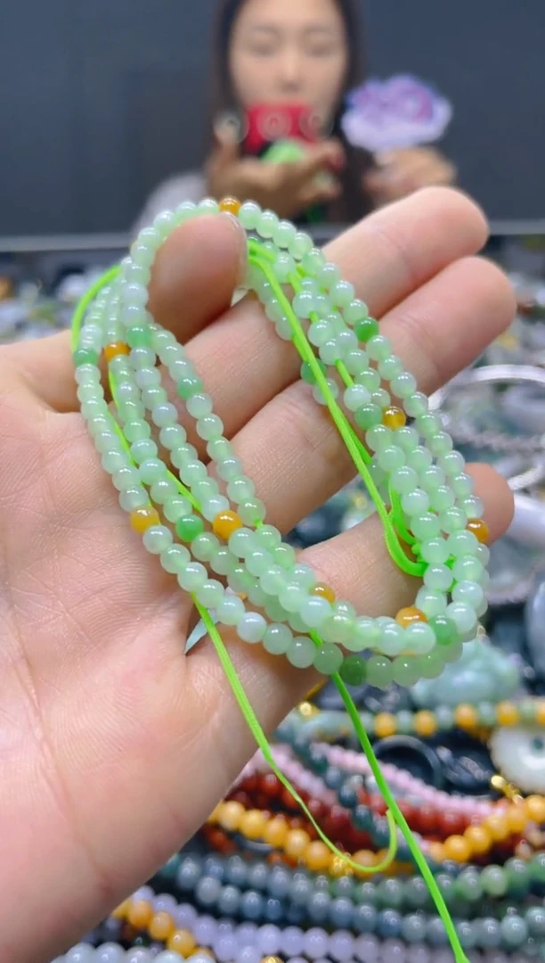 颈饰未镶嵌翡翠3MM/R/翡翠A货，一件也是批发价