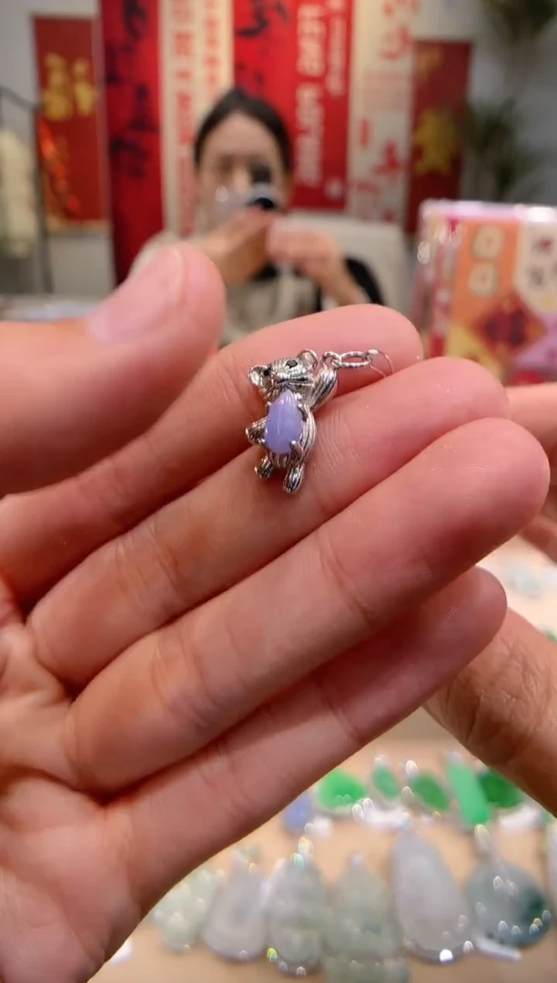 【闪购商品】翡翠吊坠(不含链)银S925镶嵌小熊