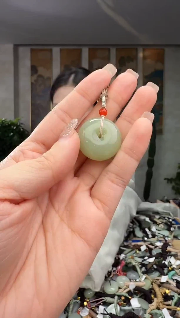 颈饰未镶嵌和田玉拍一发一多样性发货