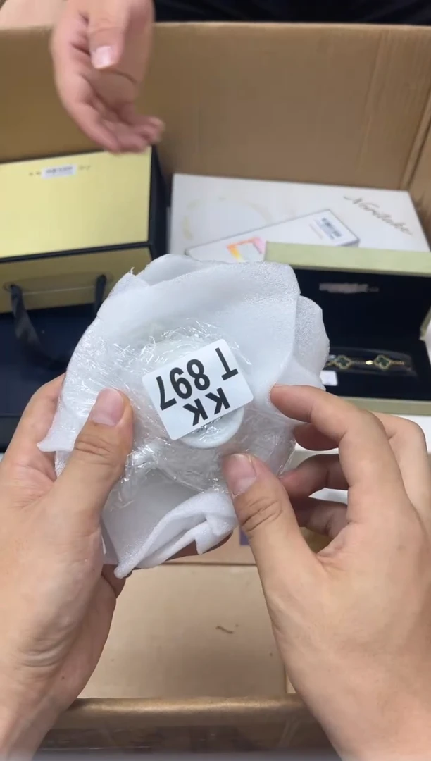 瓷片S****?897Sorry, Sorry,