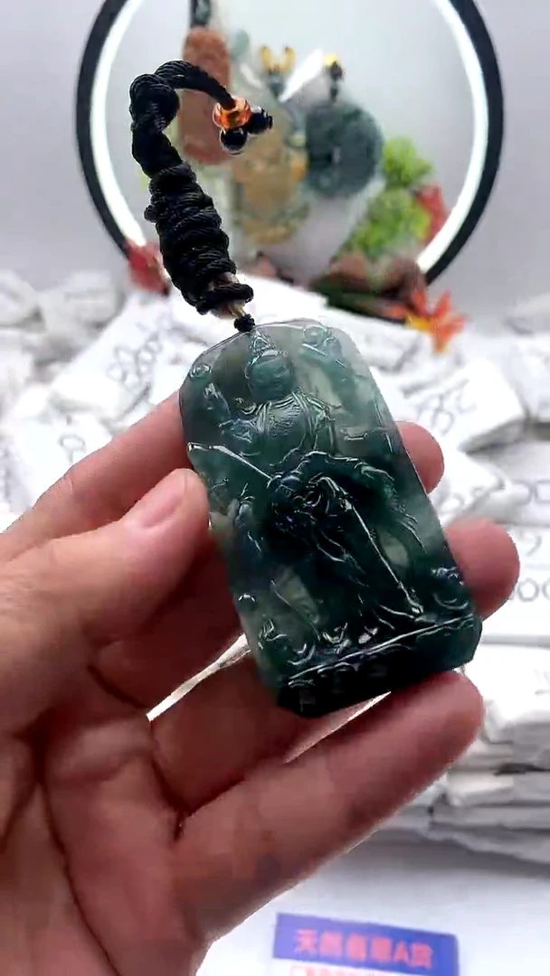 【闪购商品】翡翠颈饰未镶嵌千手观音