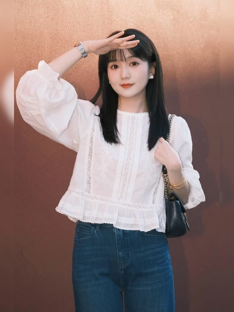 小个子洋气减龄独特漂亮超好看上衣高级感白色蕾丝边衬衫女早秋季