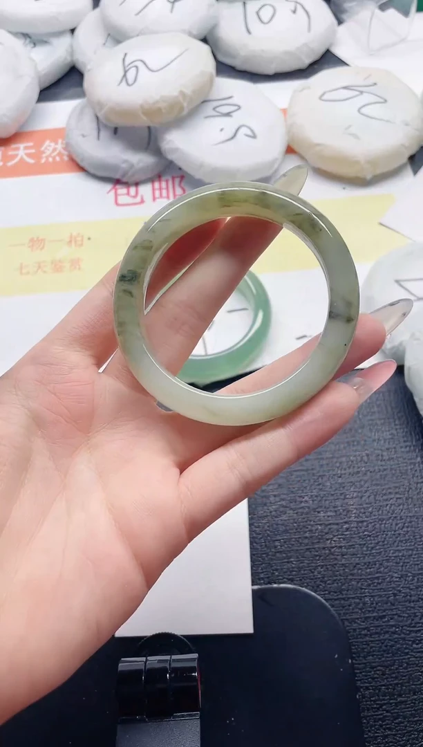 未镶嵌手镯石英质玉173-56