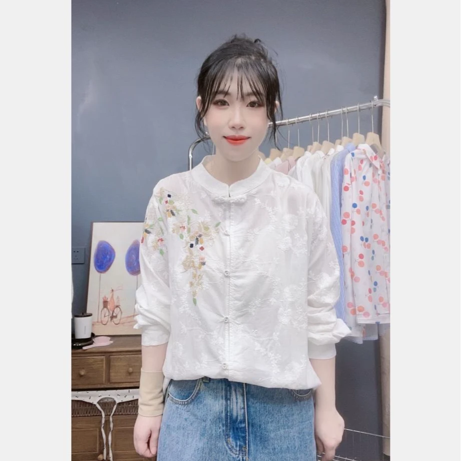 新中式国风复古盘扣小清新刺绣短袖立领高档中袖衬衫女装上衣