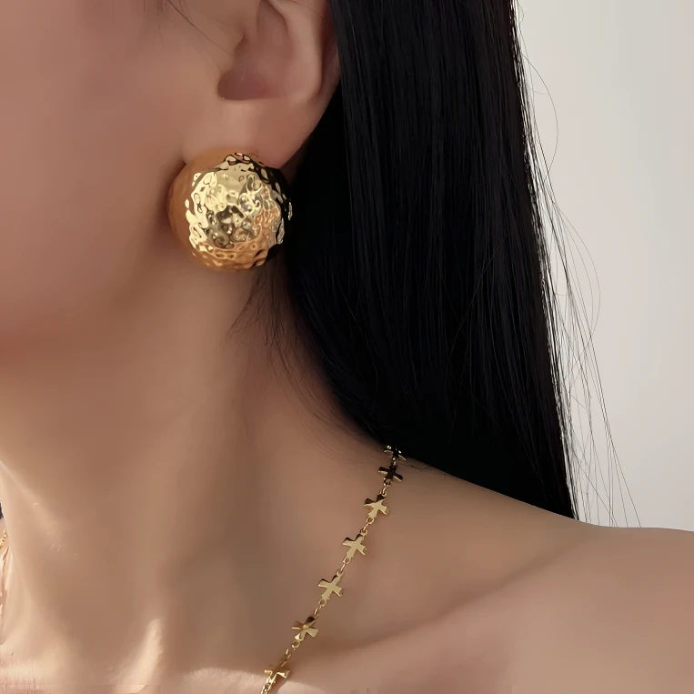 铜合金耳饰 欧美时尚百搭捶打纹肌理感金色圆形半球耳环