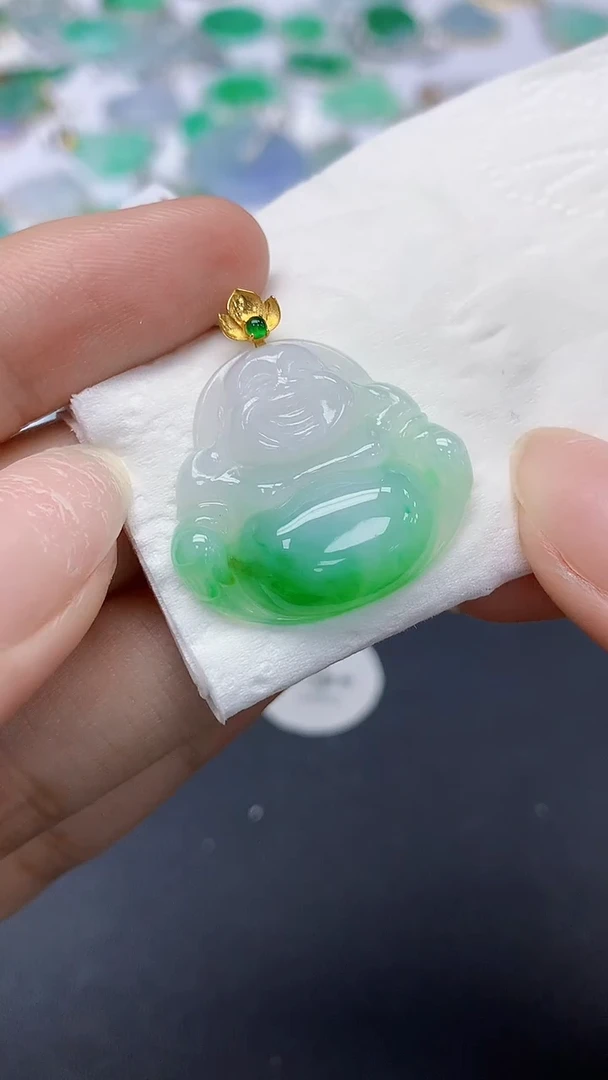 翡翠18K金镶嵌颈饰天然缅甸a货翡翠