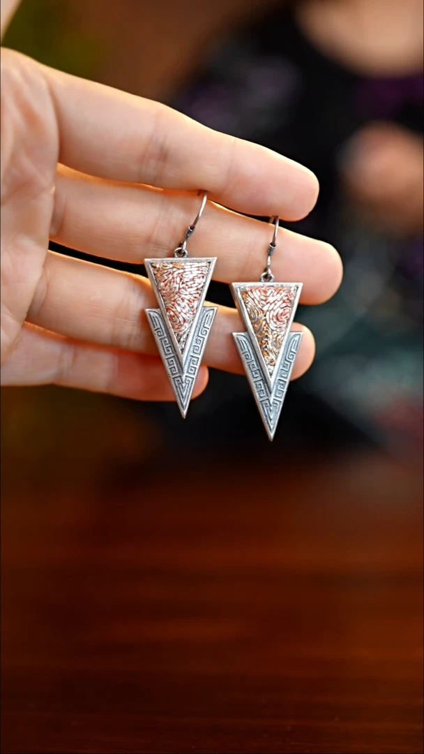 刺绣私人定制苗族手工A413