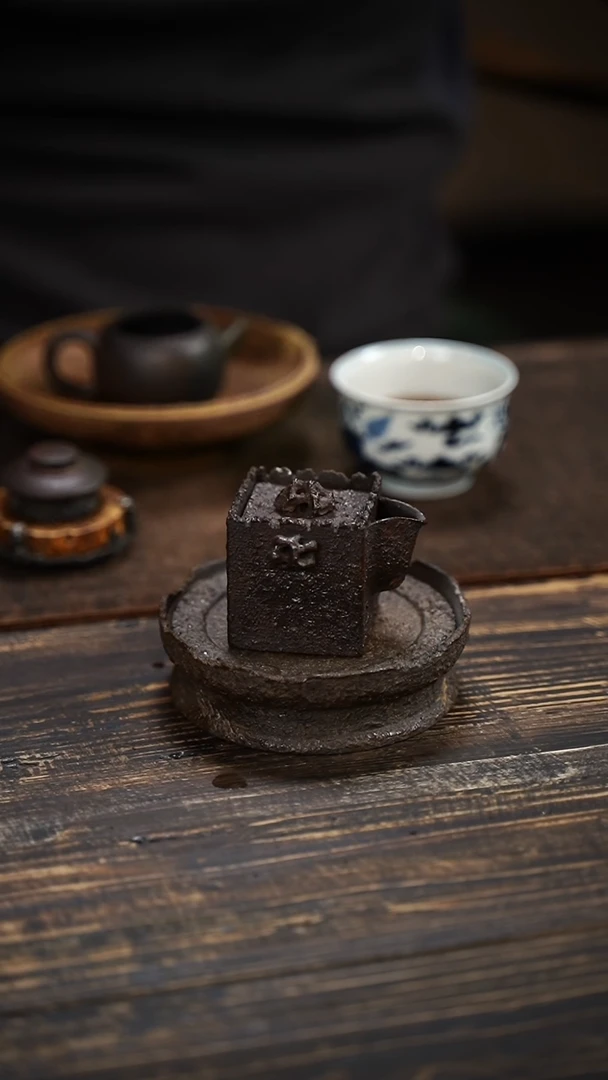 全手工制作  南蛮  肌理 小方壶 70cc