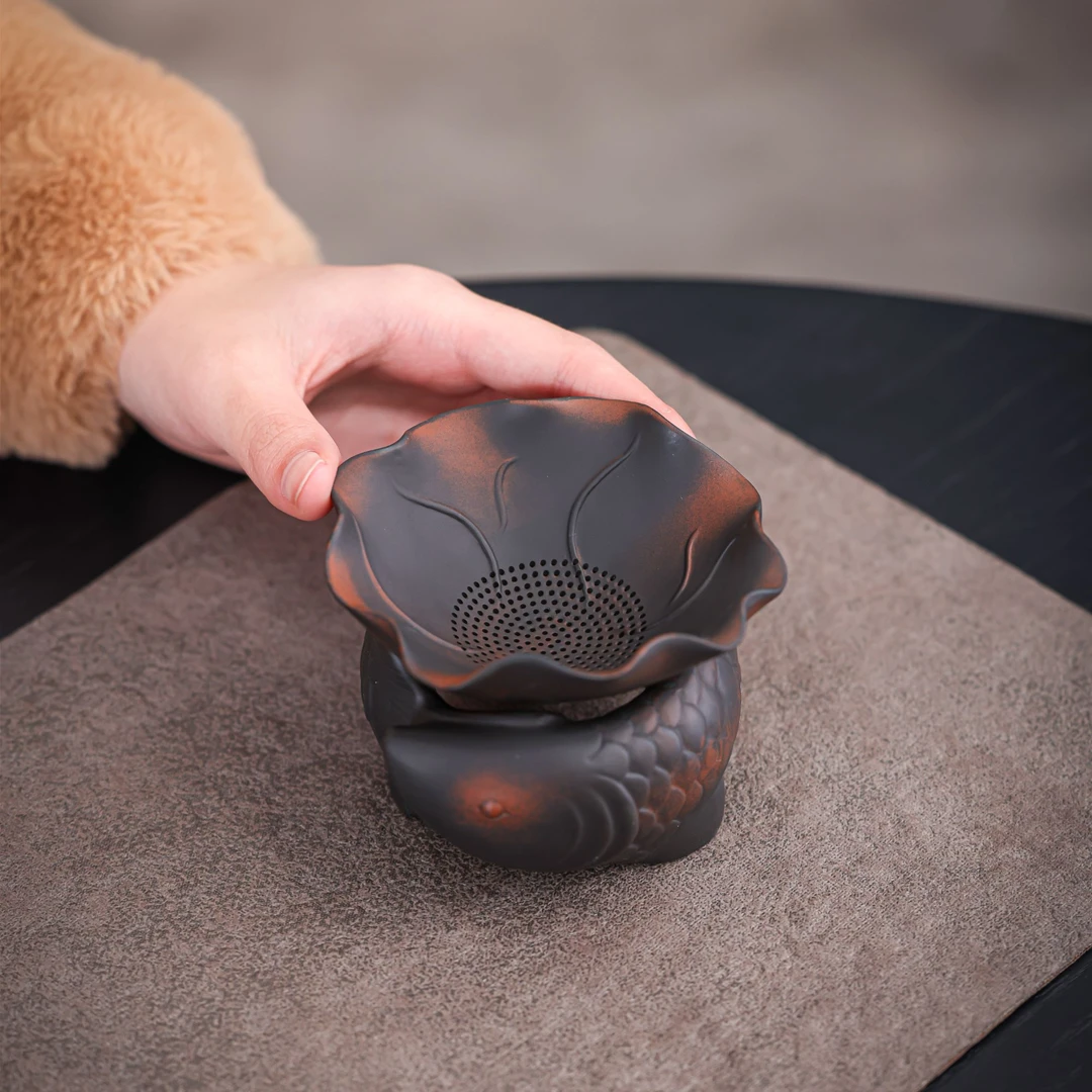 紫陶年年有鱼茶漏组全瓷孔一体过滤茶宠摆件建水家用茶叶滤网配件