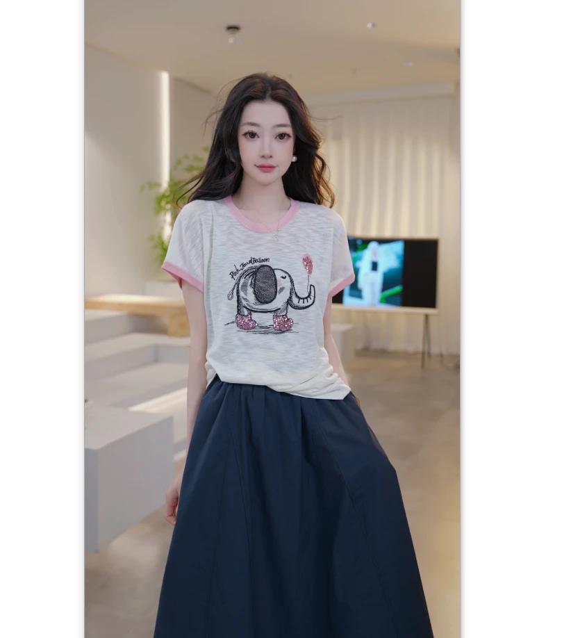 夏季短袖t恤女2025年新款圆领卡通小象刺绣针织遮肚子显瘦短袖
