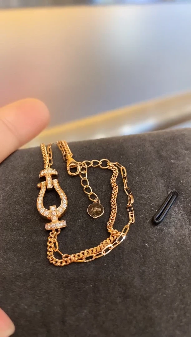 【闪购商品】钻石手链18K金镶嵌马蹄手链