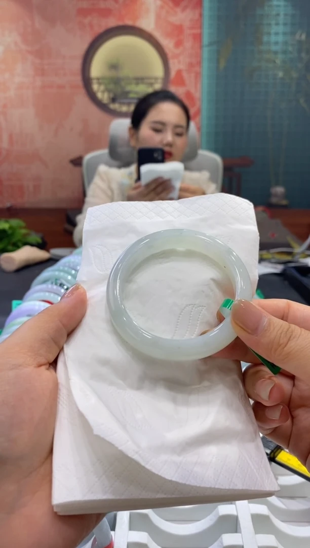 未镶嵌手镯翡翠多人00020627