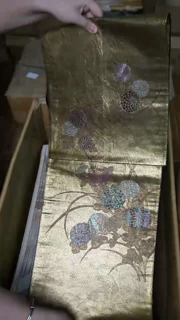 织绣13两通团花螺钿