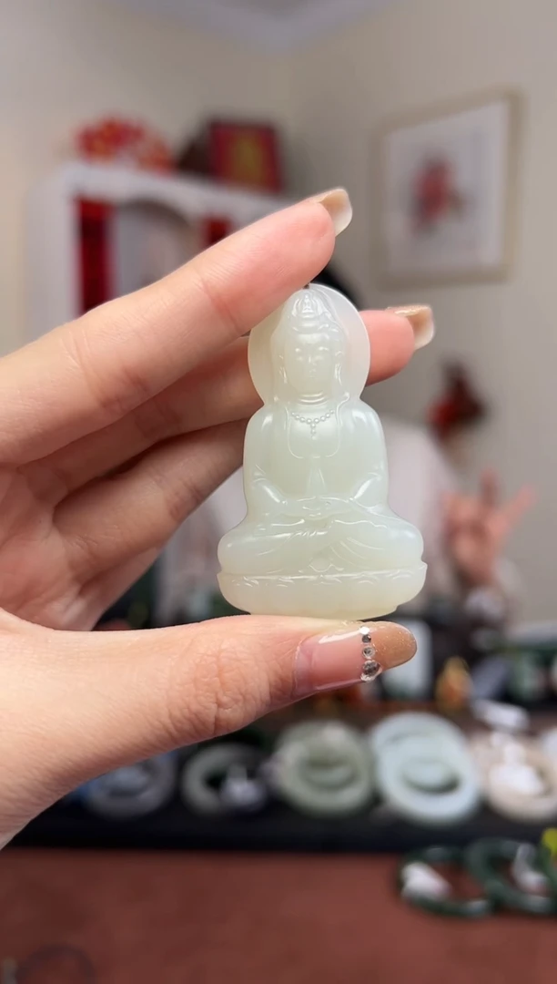 【闪购商品】和田玉A19-未镶嵌且末观音53*32*10mm