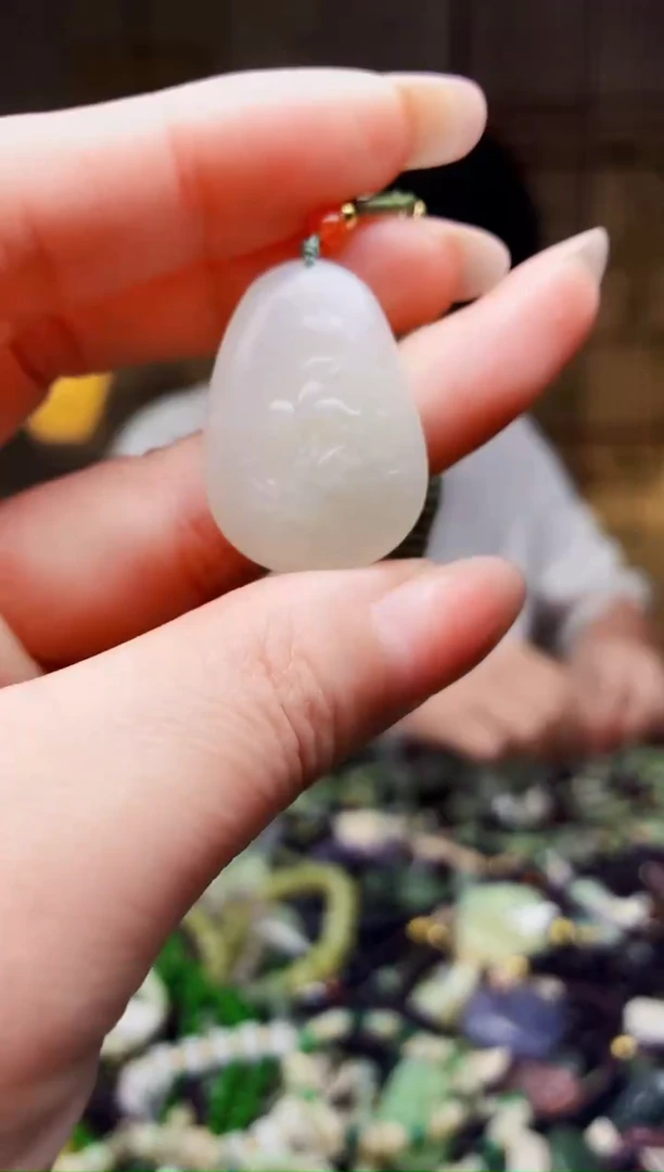 颈饰未镶嵌和田玉多样性发货，拍一发一