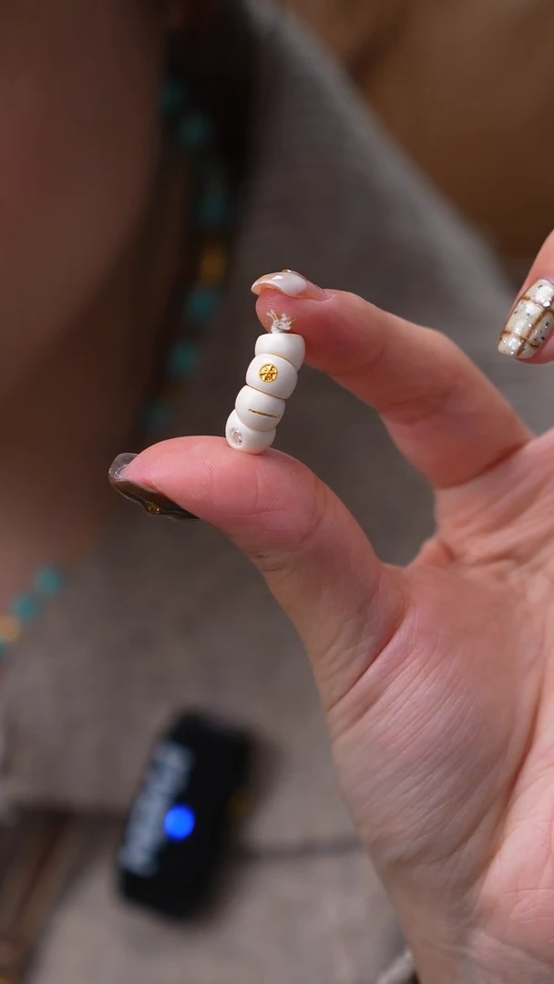 吊坠桃核999大肠