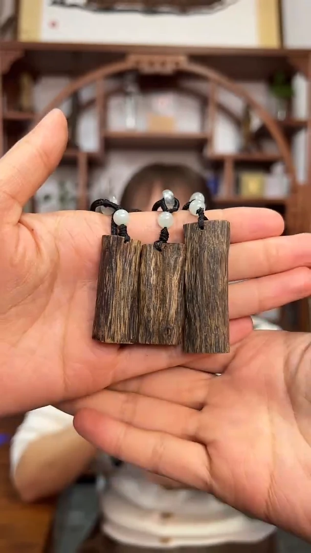 【闪购商品】吊坠沉香张勺子4克素牌多样性一个