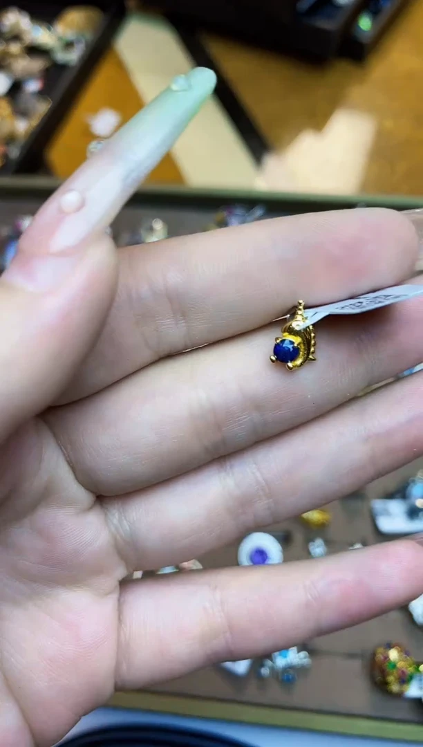 合金琉璃楚楚珠宝中古甄选不退换