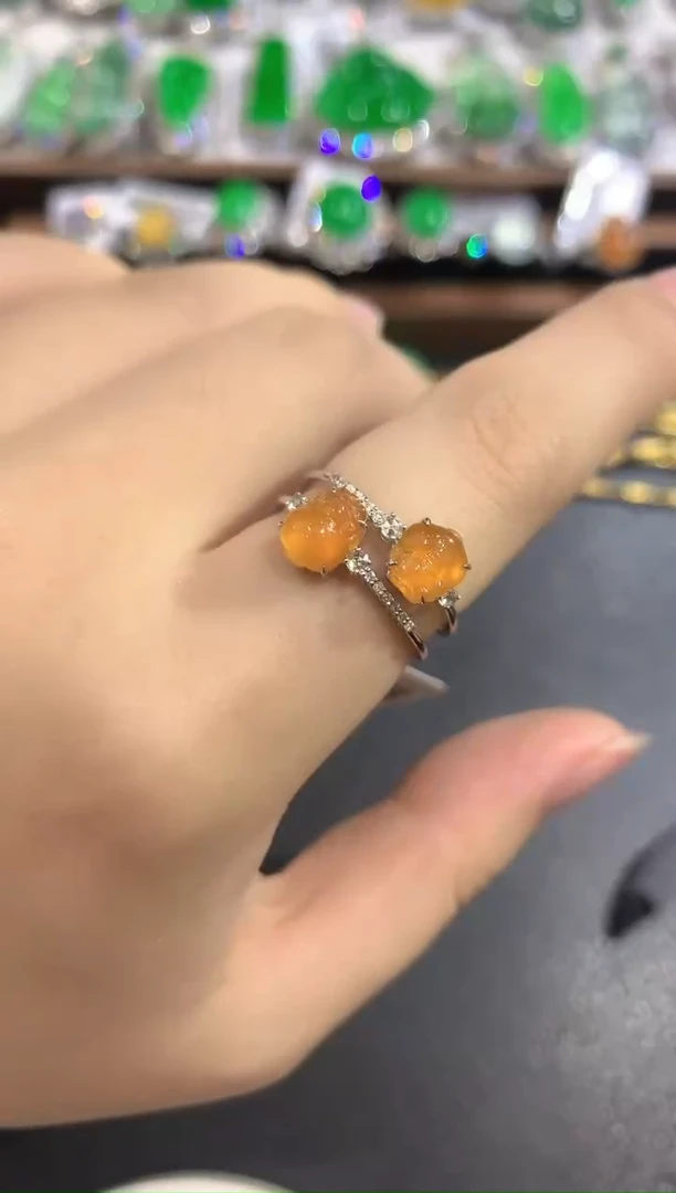 颈饰18K金镶嵌翡翠72-戒指