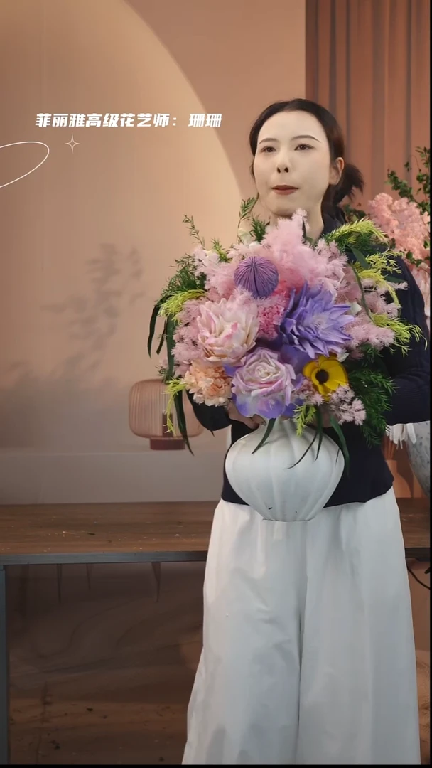 藤：带花瓶+花束一套