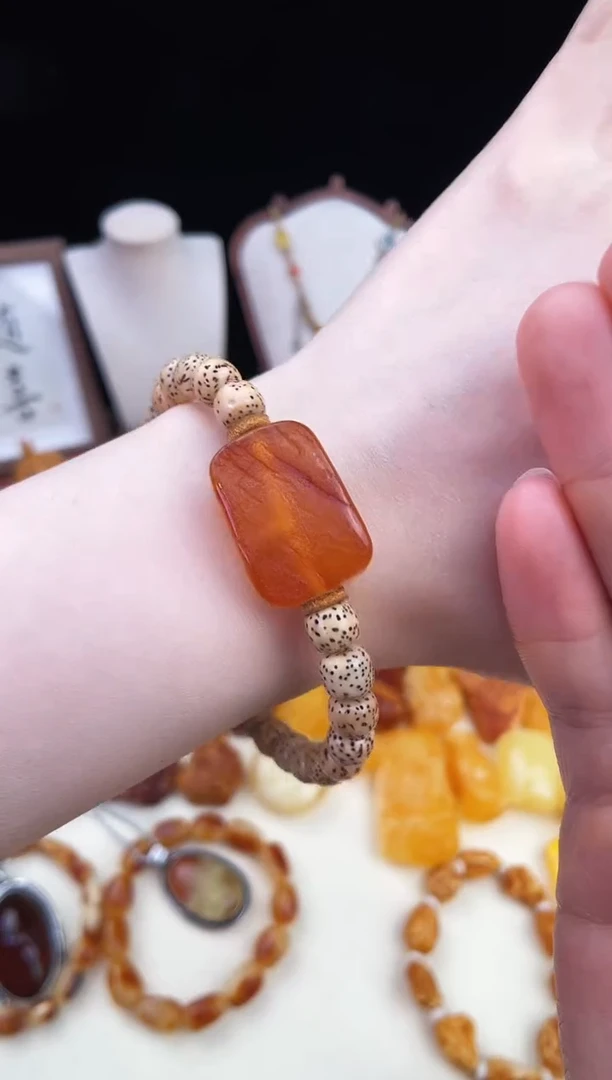 琥珀未镶嵌珠宝奇石柒月