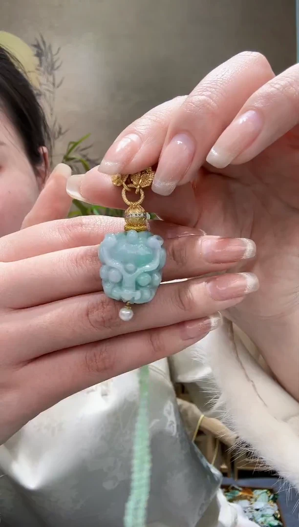 【闪购商品】翡翠颈饰未镶嵌吊坠