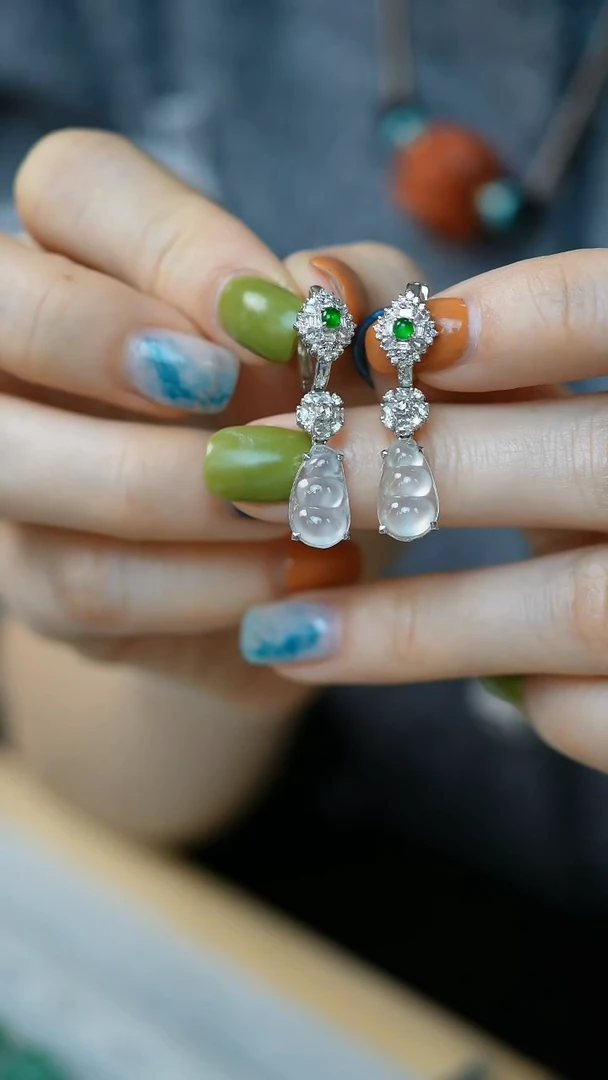 18K金镶嵌翡翠耳饰20-耳坠/姿/3